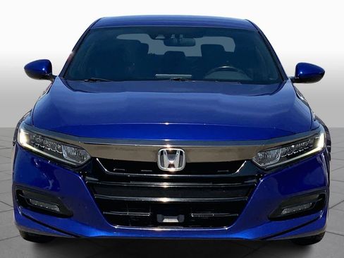 Used 2018 Honda Accord Sport image 4