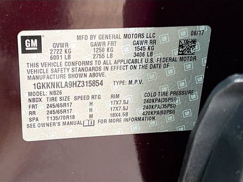 Used 2017 GMC Acadia SLE image 31