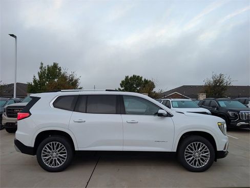 New 2026 GMC Acadia Denali w/ Super Cruise Package image 3