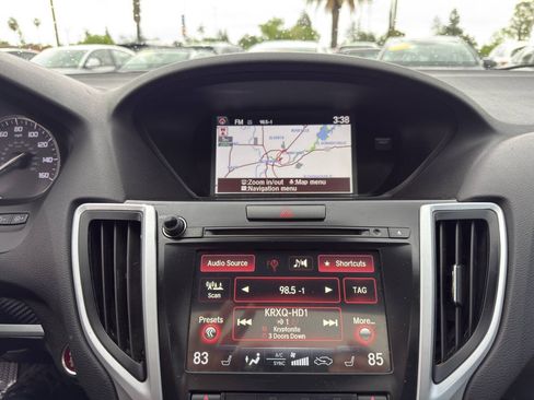 Used 2017 Acura TLX w/ Technology Package FWD image 20