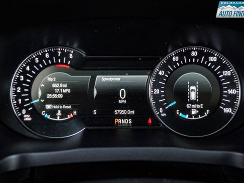 Used 2019 Ford Explorer Platinum image 15