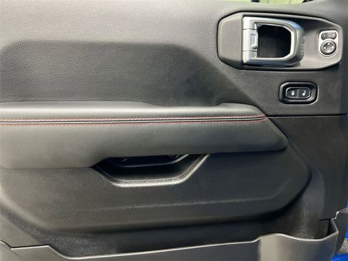 Used 2024 Jeep Gladiator Rubicon image 21