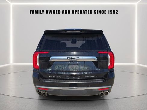 Used 2024 GMC Yukon Denali RWD image 2