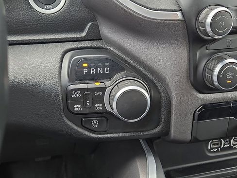 Used 2023 RAM 1500 Big Horn AWD/4WD image 31
