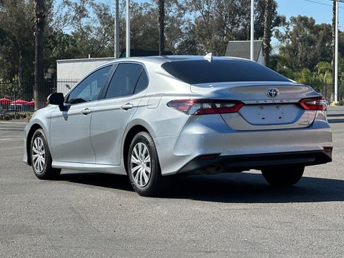 Used 2023 Toyota Camry LE image 3