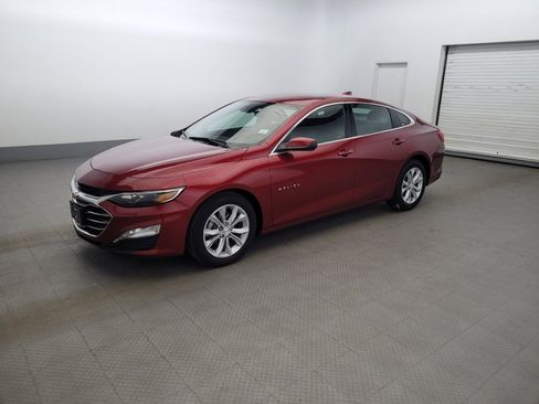 Used 2024 Chevrolet Malibu LT FWD image 2