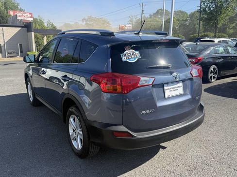 Used 2013 Toyota RAV4 XLE FWD image 4