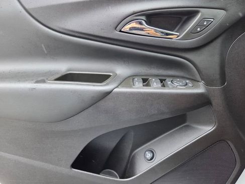Used 2024 Chevrolet Equinox LT FWD image 33