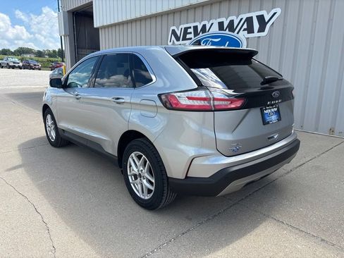 Certified 2024 Ford Edge SEL w/ Convenience Package AWD/4WD image 7