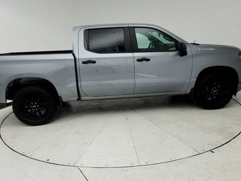 Used 2023 Chevrolet Silverado 1500 Custom RWD image 9
