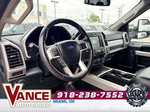 Used 2021 Ford F250 Lariat w/ Lariat Ultimate Package AWD/4WD image 13