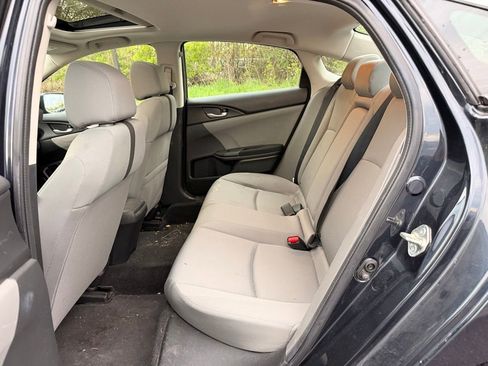 Used 2018 Honda Civic EX image 28