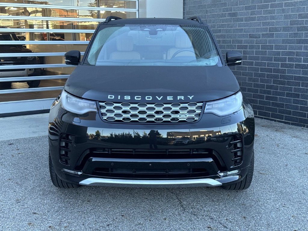 New 2026 Land Rover Discovery Limited Edition AWD/4WD image 2