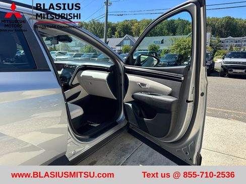 Used 2023 Hyundai Tucson SEL w/ Convenience Package AWD/4WD image 40