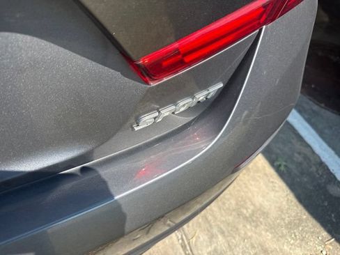 Used 2018 Honda Accord Sport image 3