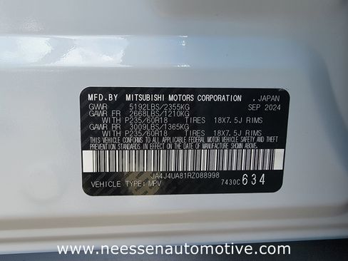 Used 2024 Mitsubishi Outlander ES image 32