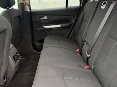 Used 2013 Ford Edge SE FWD image 18