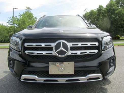 Used 2020 Mercedes-Benz GLB 250 4MATIC w/ Premium Package image 4