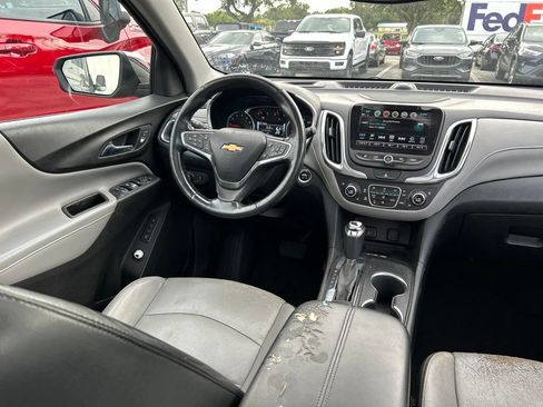 Used 2018 Chevrolet Equinox Premier FWD image 9