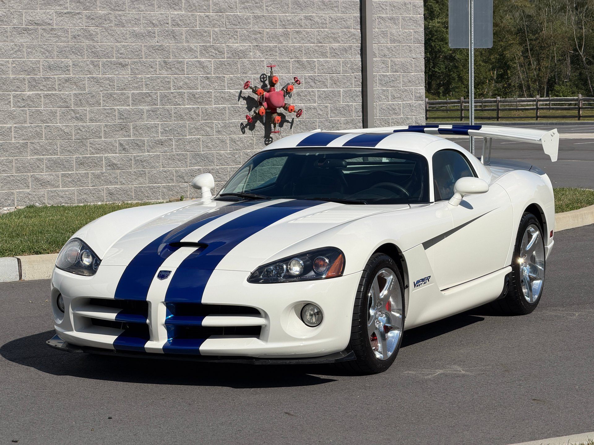 Used 2006 Dodge Viper SRT-10 w/ VOI9 Edition RWD image 1