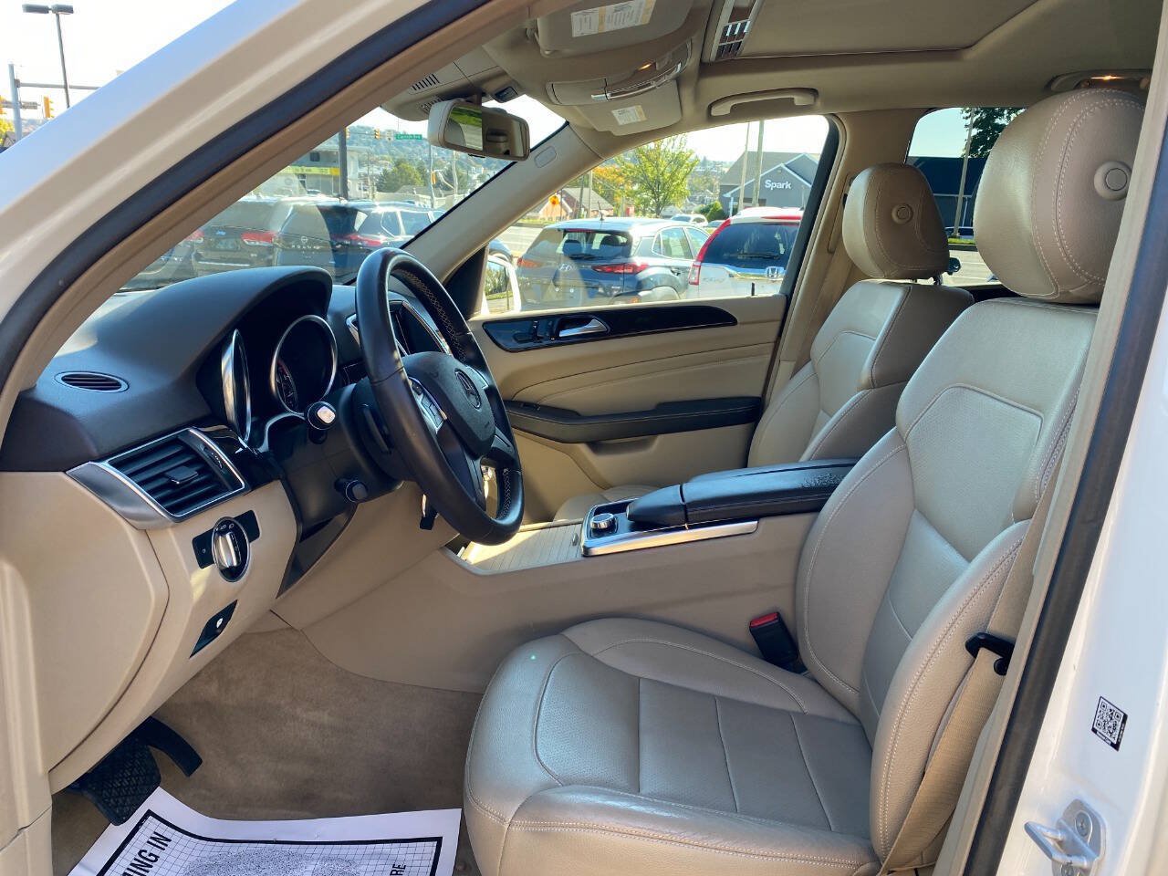 Used 2015 Mercedes-Benz ML 350 4MATIC image 9