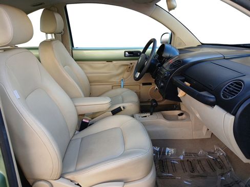 Used 2007 Volkswagen Beetle Coupe w/ Package 1 image 15