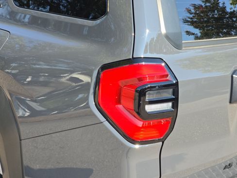 Used 2025 Toyota 4Runner TRD Sport Premium AWD/4WD image 34