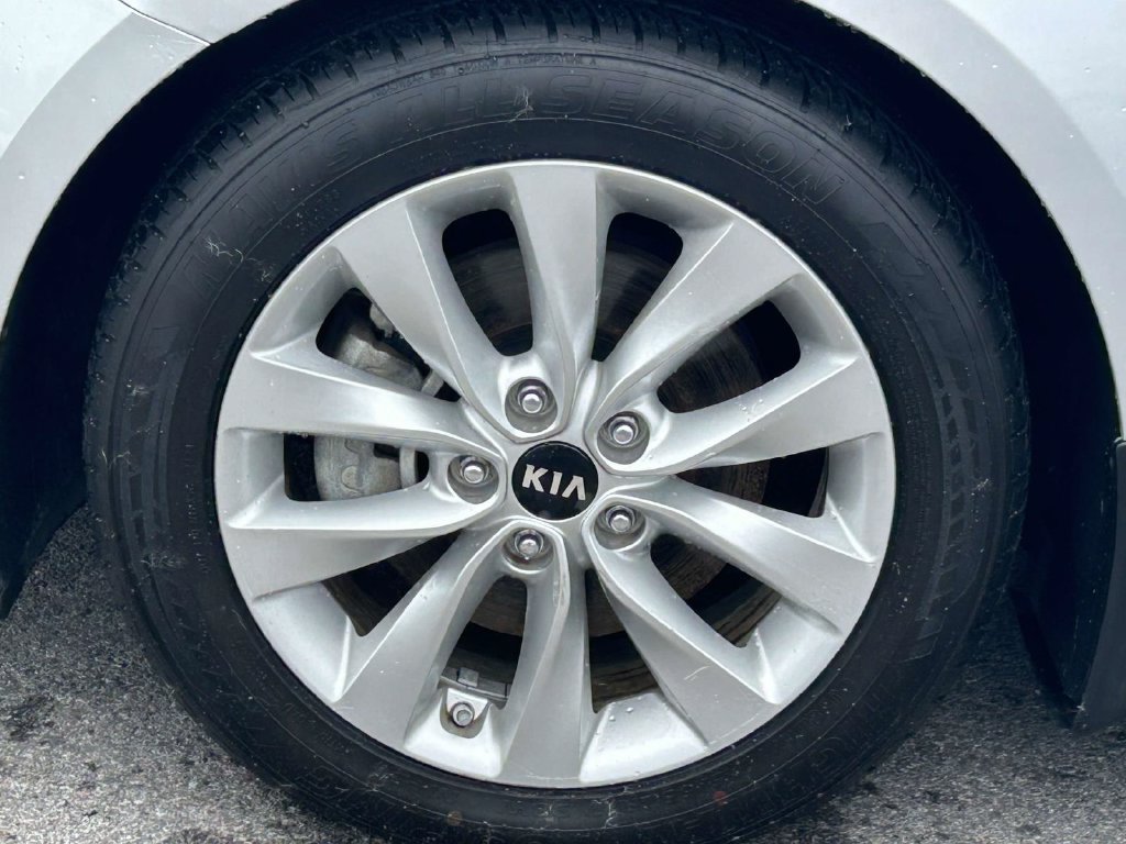 Used 2016 Kia Optima EX w/ Premium Package FWD image 9