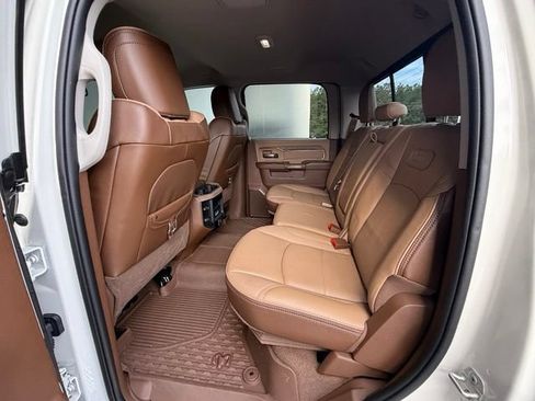 Used 2024 RAM 2500 Limited AWD/4WD image 14