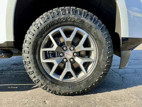 Used 2021 GMC Canyon AT4 w/ Driver Alert Package image 20