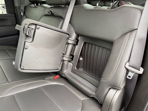 Used 2020 Chevrolet Silverado 2500 LTZ w/ LTZ Premium Package image 19