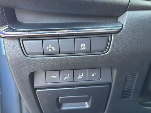 Used 2025 MAZDA MAZDA3 s image 9