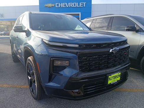 New 2026 Chevrolet Traverse RS w/ LPO, Floor Liner Package image 2