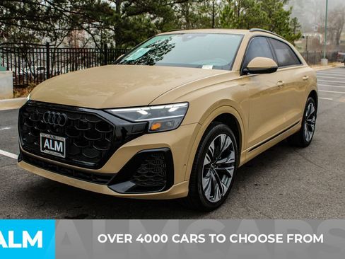 Used 2024 Audi Q8 Premium Plus w/ Premium Plus Package image 3