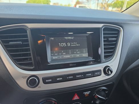 Used 2020 Hyundai Accent SE image 18