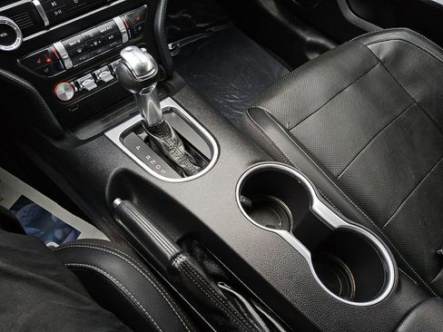 Used 2019 Ford Mustang Premium image 23