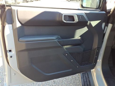 New 2026 Ford Bronco Outer Banks w/ Sasquatch Package AWD/4WD image 17