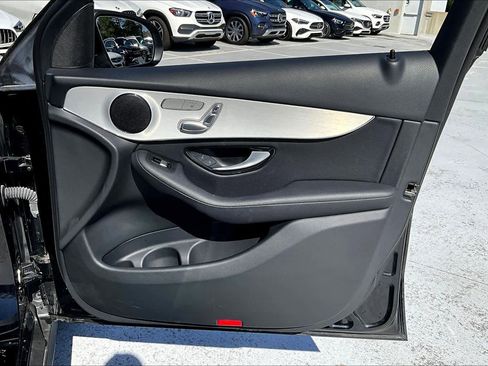 Used 2022 Mercedes-Benz GLC 300 w/ Premium Package Lite image 21
