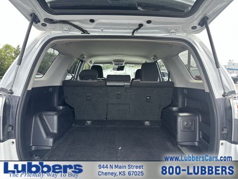 Used 2024 Toyota 4Runner SR5 RWD image 21