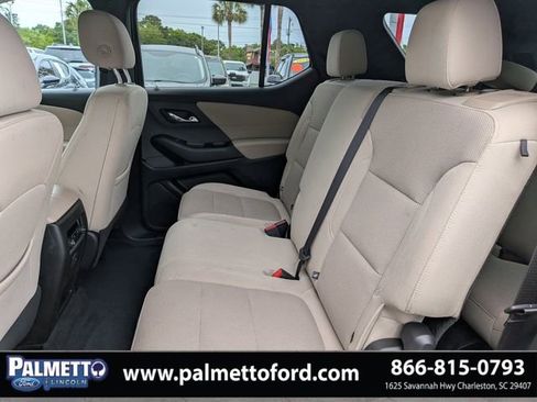 Used 2023 Chevrolet Traverse LS FWD image 13