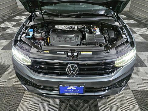 Used 2023 Volkswagen Tiguan SE R-Line image 36