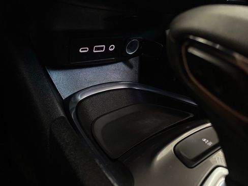 Used 2022 Chevrolet Malibu LT image 30