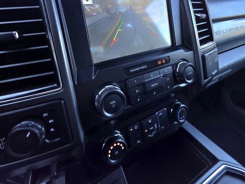 Used 2019 Ford F350 XLT w/ XLT Value Package image 11