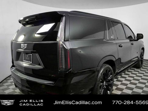 Certified 2025 Cadillac Escalade ESV V w/ LPO, ONYX Package AWD/4WD image 3