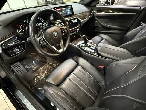 Used 2018 BMW 530e xDrive image 13