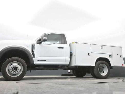 New 2023 Ford F550 4x4 Regular Cab Super Duty image 30