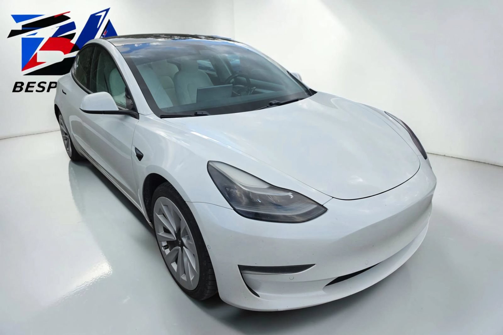 Used 2021 Tesla Model 3 Standard Range Plus RWD image 2