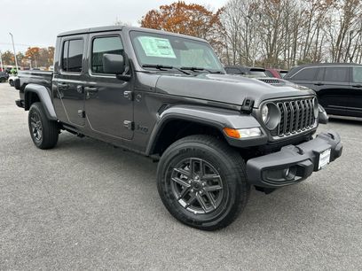 New 2026 Jeep Gladiator Sport