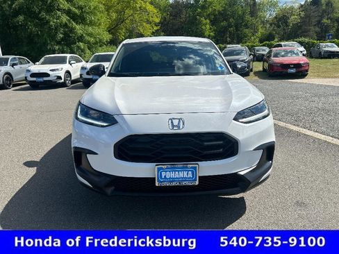 Certified 2025 Honda HR-V Sport image 9