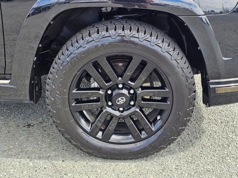 Used 2019 Toyota 4Runner Limited image 9